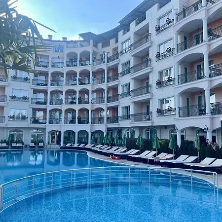 Apartament White Studio With а Pool In Sunny Beach
